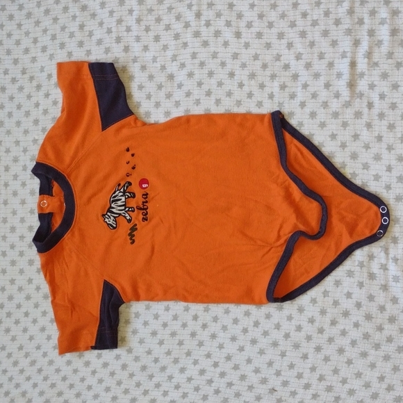 Three Outfit Bundle with BONUS Hoodie - Picture 8 of 16